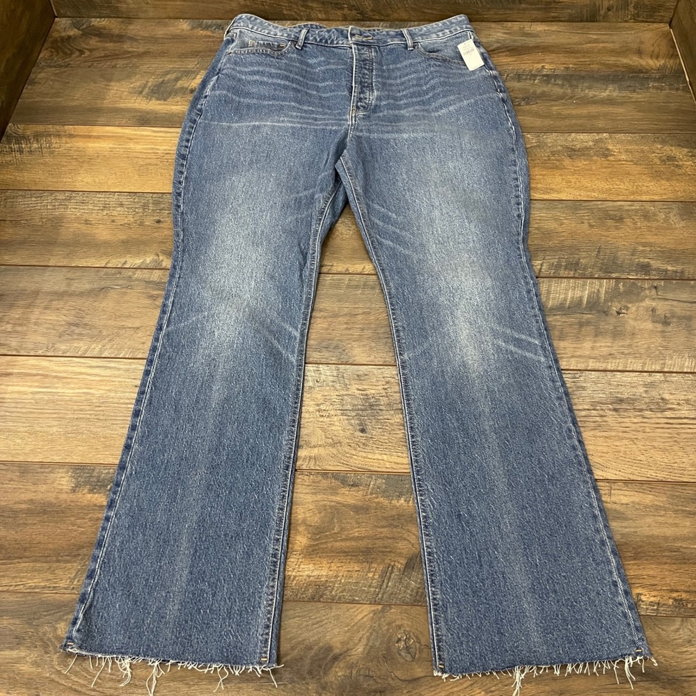 Old Navy Kicker Boot-Cut Extra High-Rise Button Fly Raw Hem Jeans Size 16 Medium